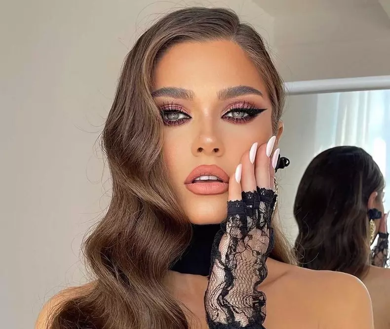 theo-rose-a-nascut-1-1