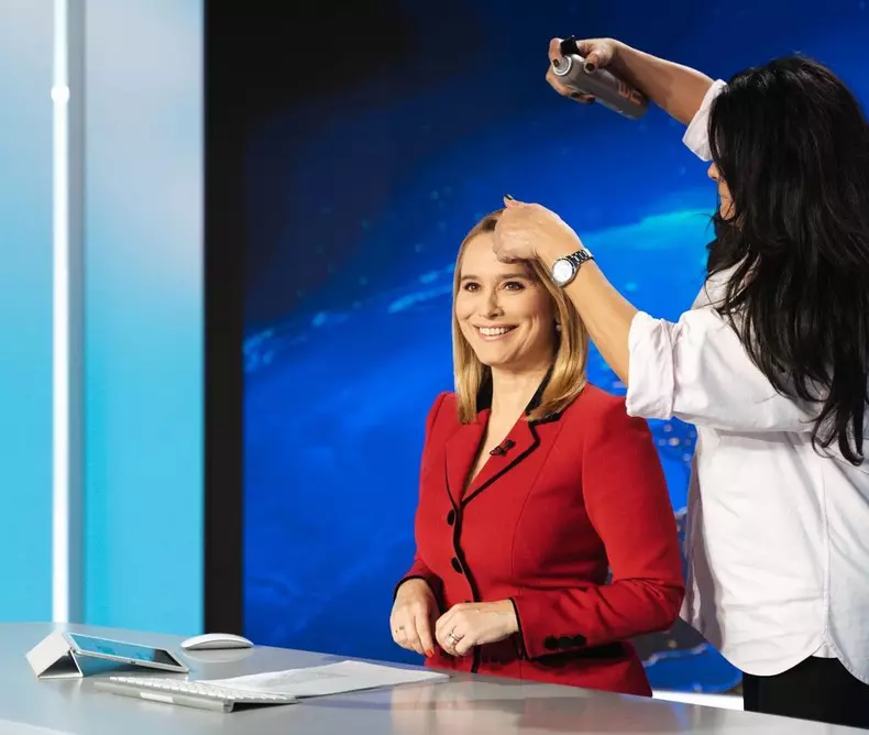 imagini-de-colectie-cu-andreea-esca.-cum-arata-vedeta-pro-tv-cand-avea-19-ani-5