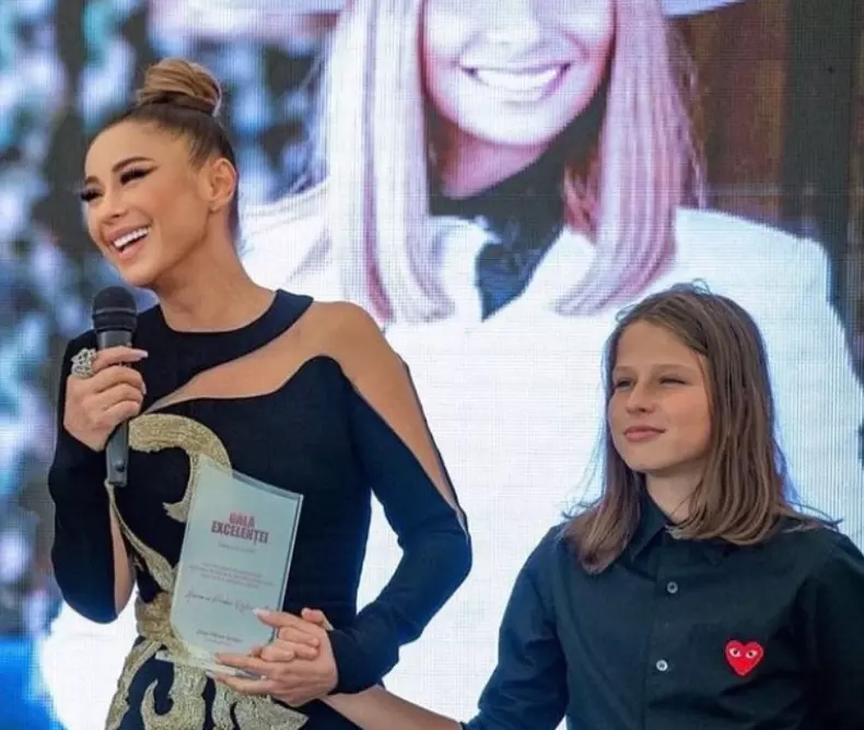 Anamaria-Prodan-si-Laurentiu-Jr.-1