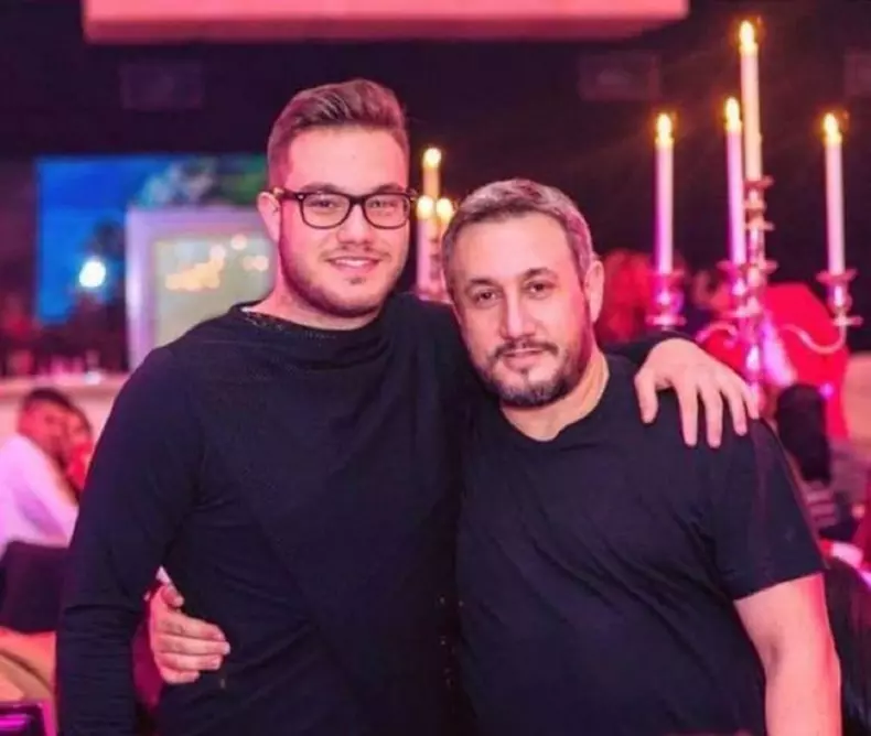 Joshua Castellano s-a despărțit (3)