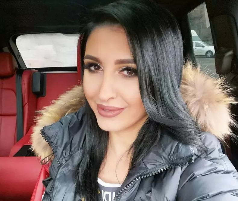 Mirela-Banias-este-în-doliu-2