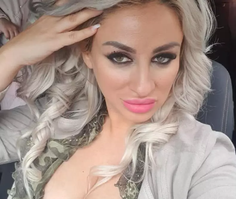 Sanziana-Buruiana-trece-prin-clipe-de-groaza-3-e1596352959983