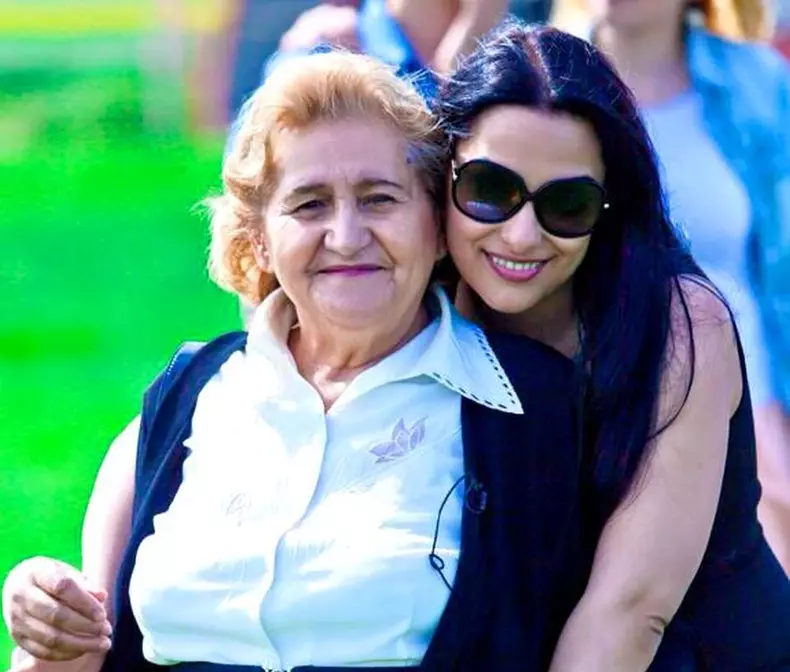 rebeca-onoriu-si-gabi-lunca-4-Copy