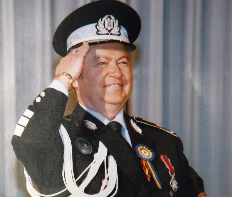 gheorghe-turda-rapsodul-cu-epoleti-de-general-care-a-facut-pe-el