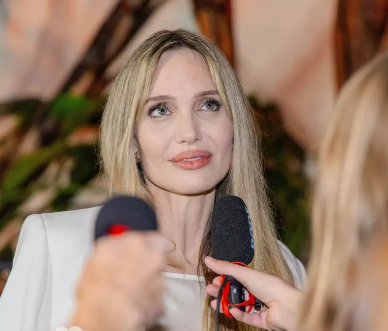 Angelina Jolie