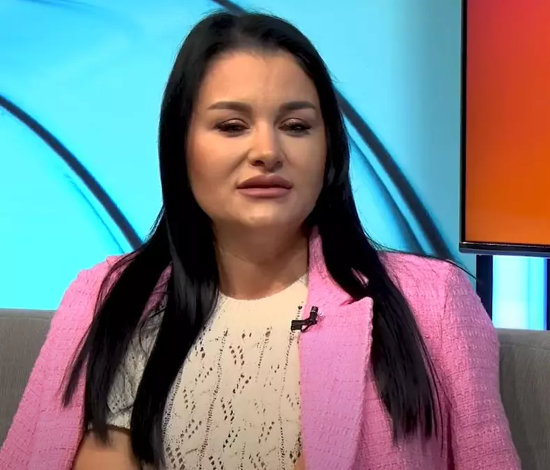 manuela oprisiu 2