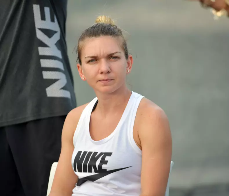 BREAKING NEWS - FILE PHOTO - Wimbledon's 2019 champion Simona Halep fails a drugs test for blood-booster Roxadustat - but former world No 1 says she feels 'betrayed' and will fight 'until the end' to clear her name