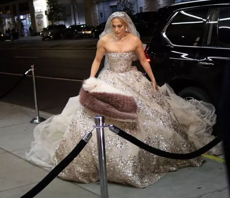 Jennifer Lopez looks stunning in a beautiful dress at the "Marry Me" set in NYC