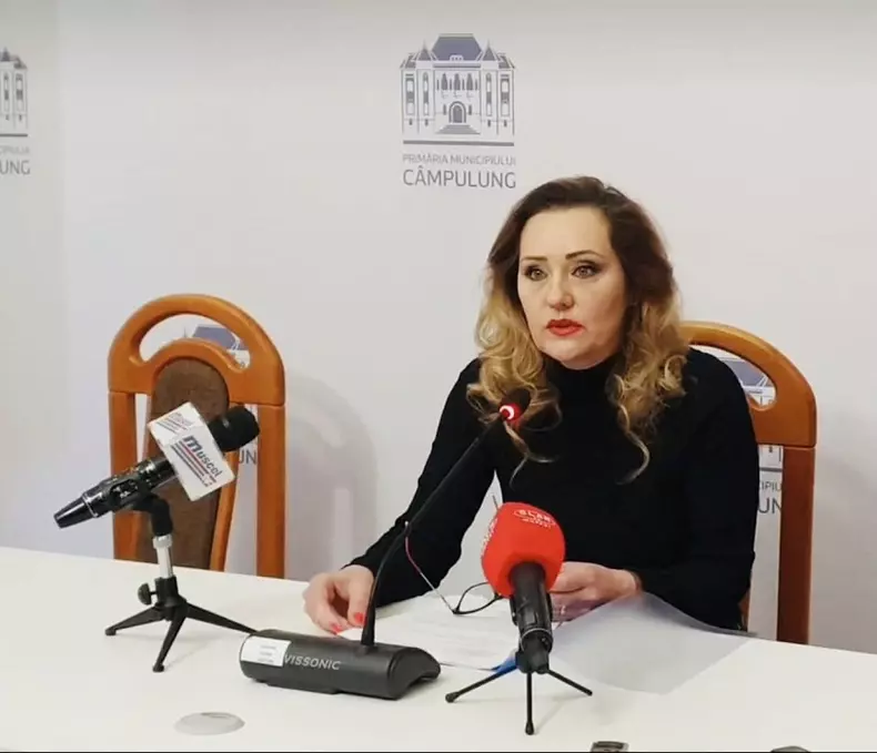 elena-lasconi-333