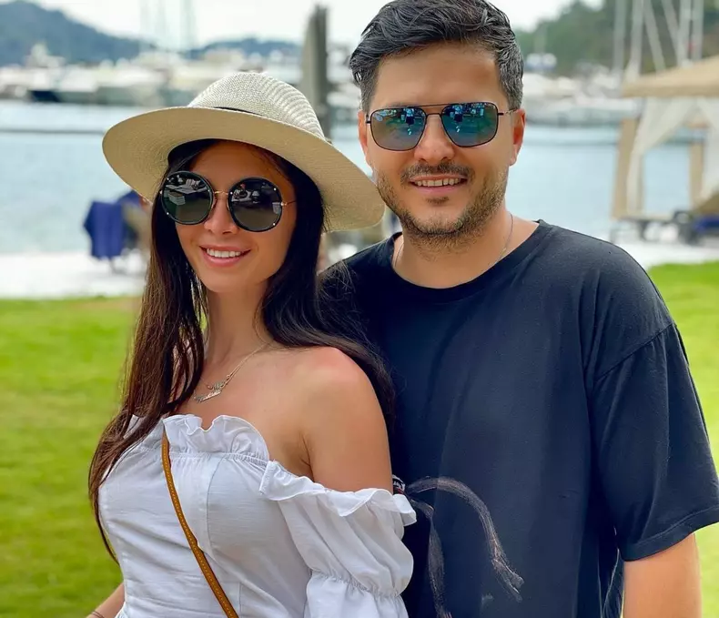 anda-calin-si-liviu-varciu2-crop-1626371790