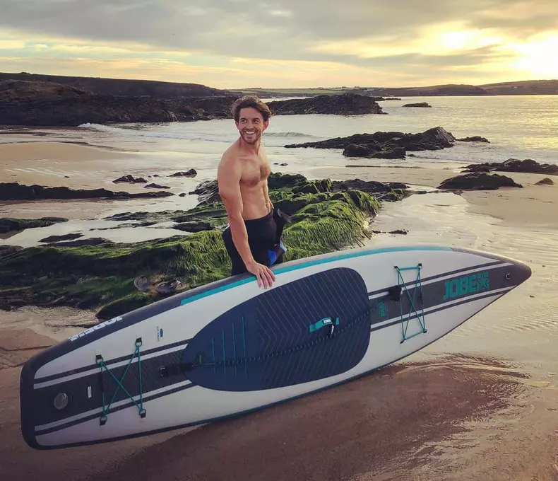 Jonathan-Bailey-Anthony-Bridgerton-13