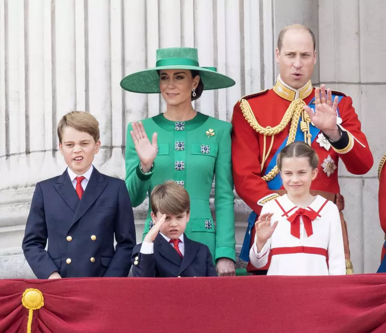 Prințul Louis, pus pe șotii! Nepotul regelui Charles al III-lea a fost în centrul atenției