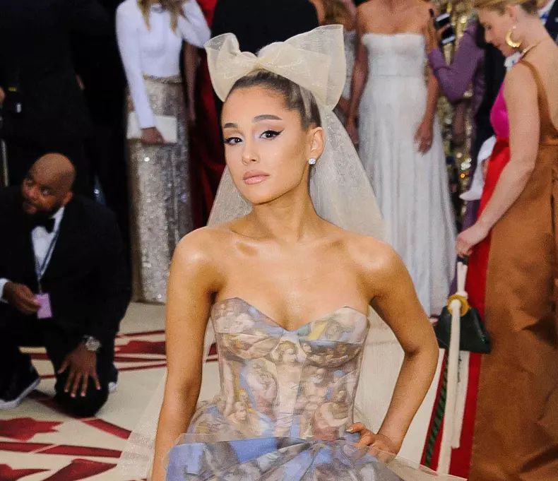 Ariana Grande marries Dalton Gomez in private ceremony - 5/17/21