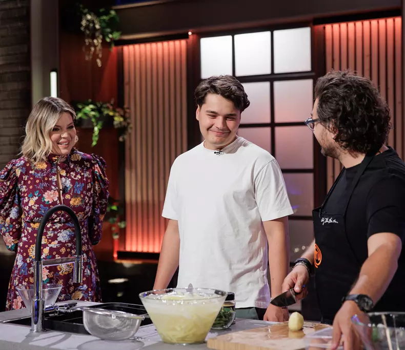 MasterChef - Restul e plăcere (2)
