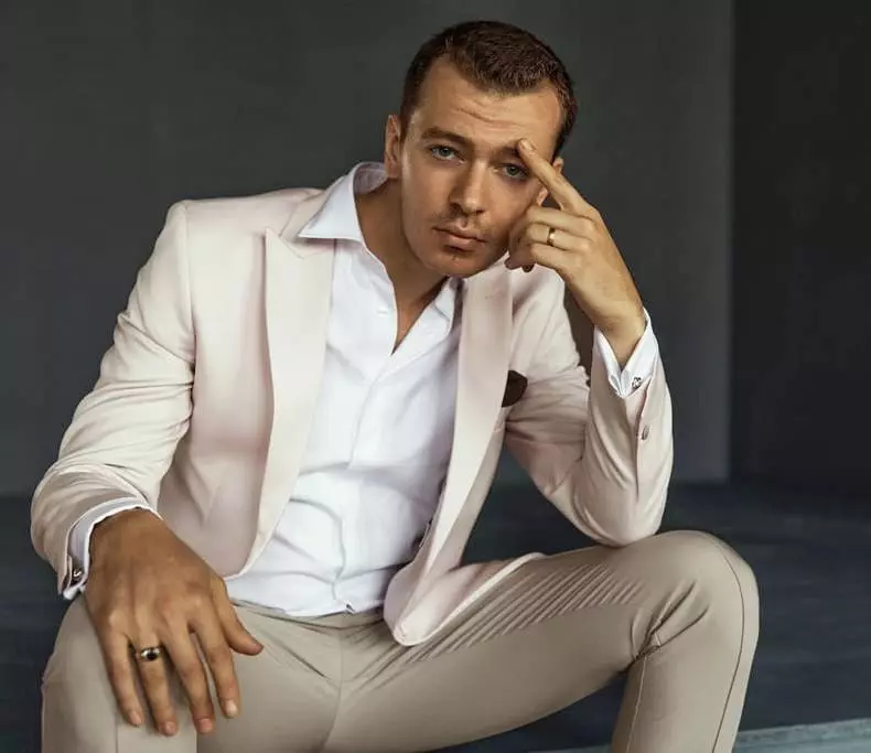 Cine-este-Jean-Gavril-9