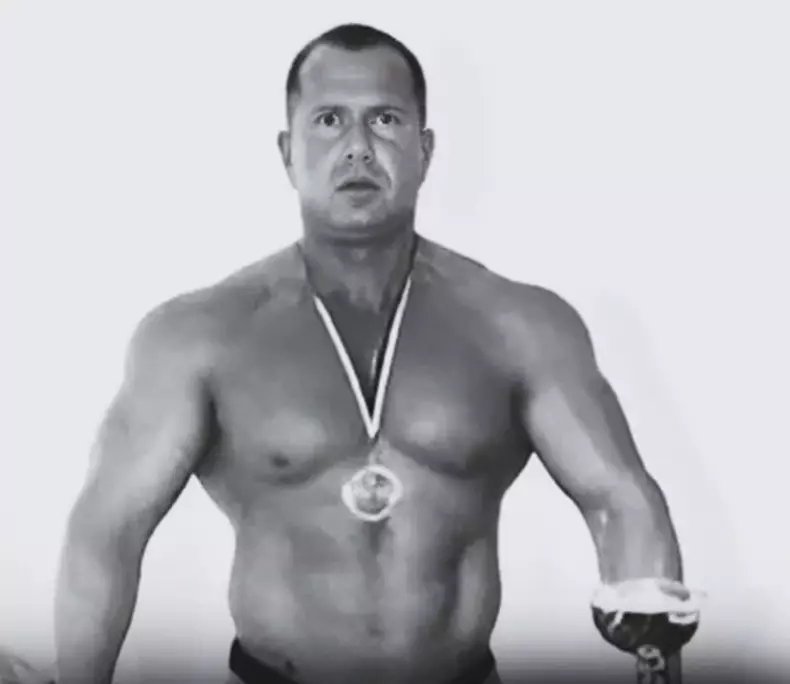 Liviu Astanei5