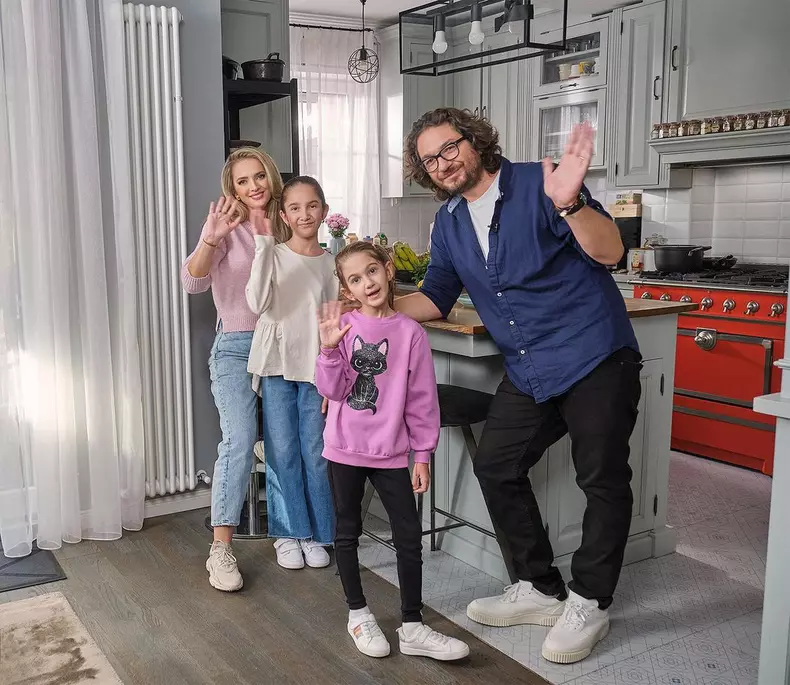 Florin-Dumitrescu-si-sotia-lui-Cristina-implinesc-8-ani-de-la-nunta-1