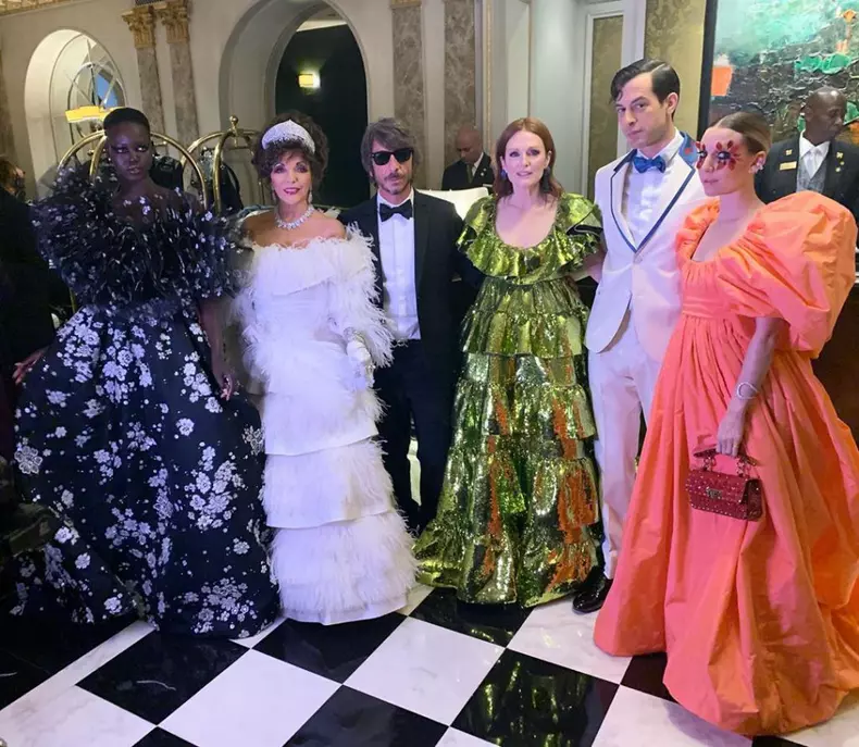 Adut-Akech-Joan-Collins-Pierpaolo-Piccioli-Julianne-Moore-Mark-Ronson-și-Lykke-Li-@pppiccioli-1024x890