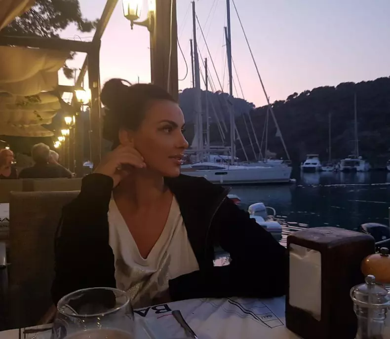 Lavinia şi Ştefan au plecat în vacanţă după botez