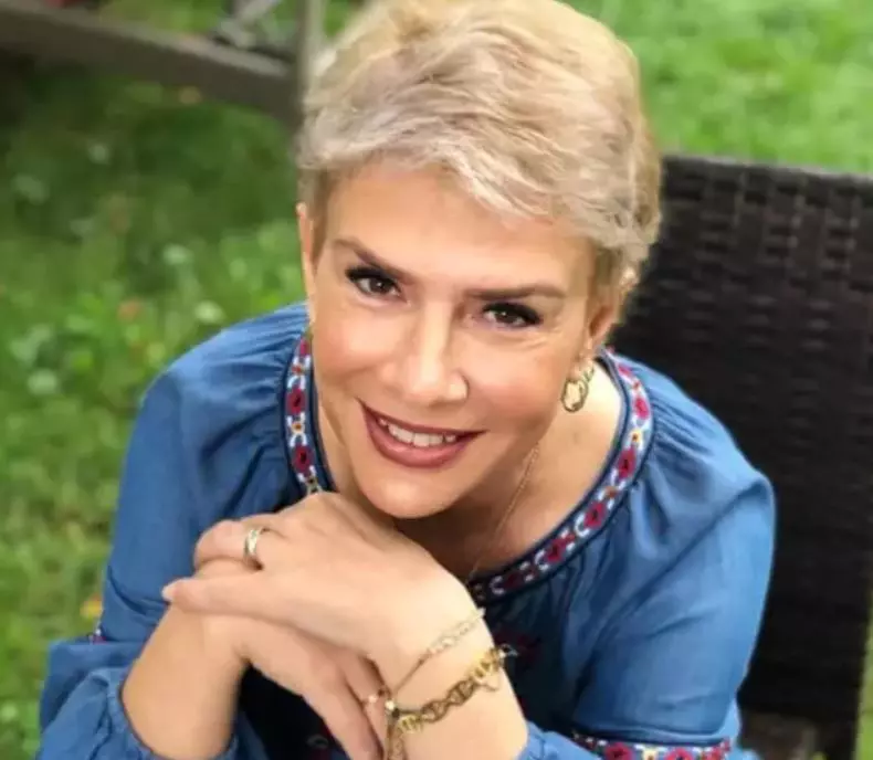 teo-trandafir-este-activa-in-mediul-online-pe-conturile-de-socializare-1