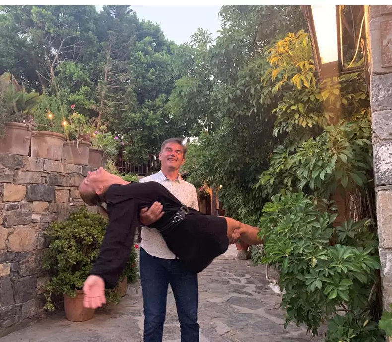 Roxana Ciuhulescu a fost în vacanță în Grecia cu soțul ei