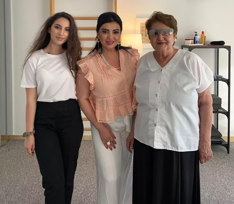 Adriana Bahmuțeanu și mama ei (1)