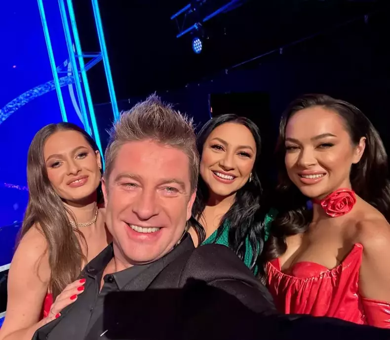 3999919367242777930574057912416604604182327n-1024x895