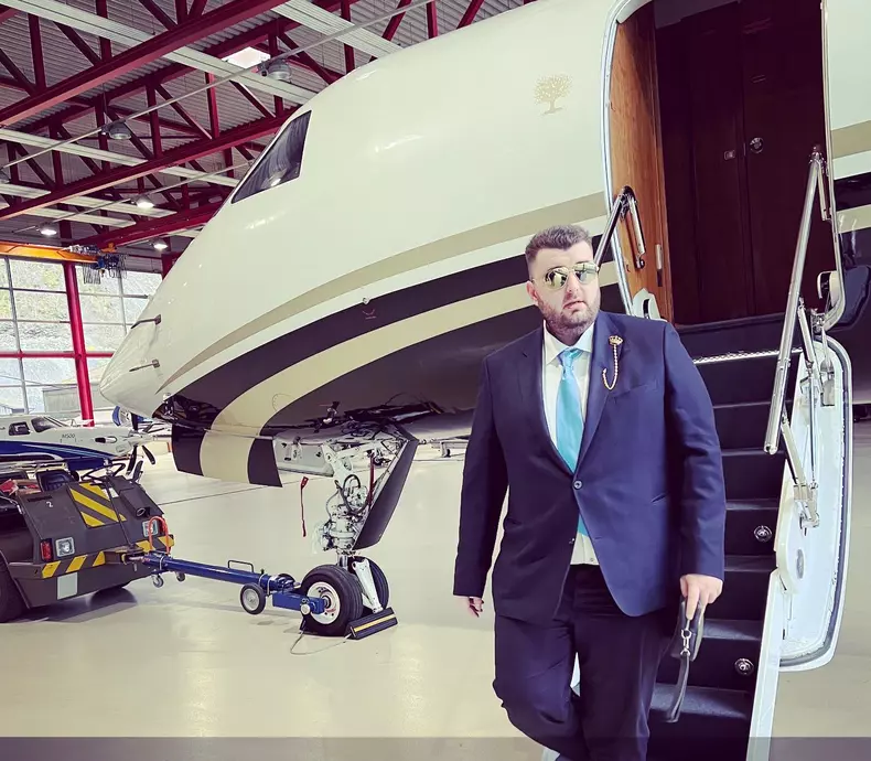 victoras-micula-private-jet