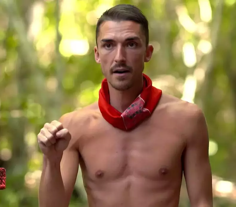 Cu-ce-se-ocupa-parintii-si-sora-lui-Emil-Rengle-Survivor-1