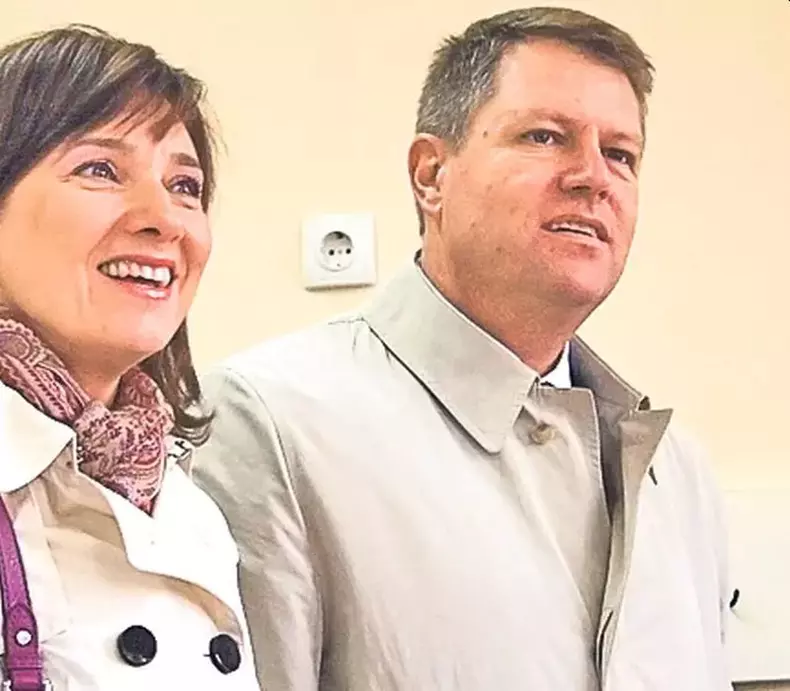 carmen-iohannis-in-tinerete-6
