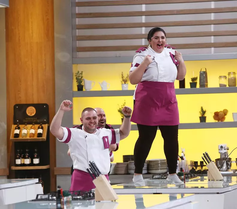 narcisa-birjaru-a-castigat-chefi-la-cutite-ce-va-face-cu-premiul-2