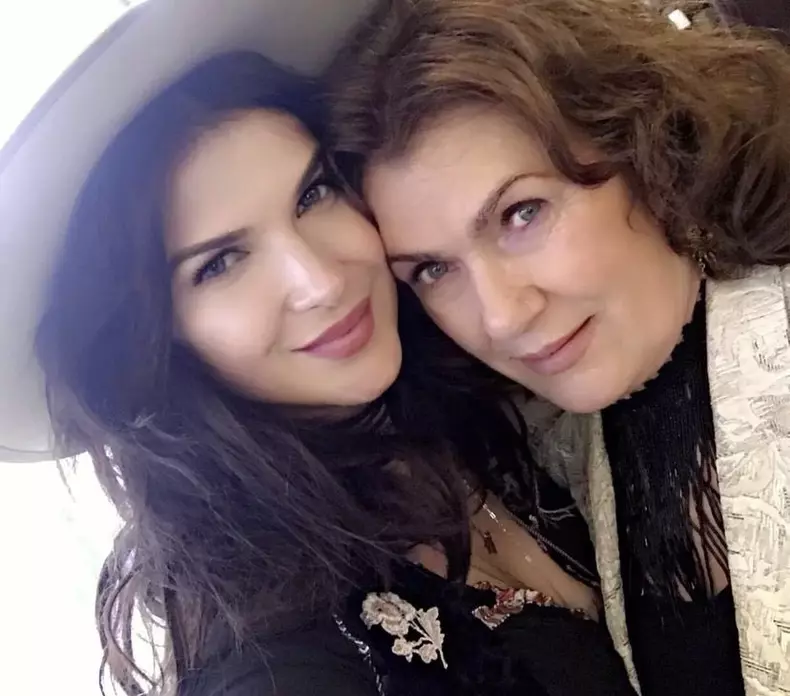 monica barladeanu mama