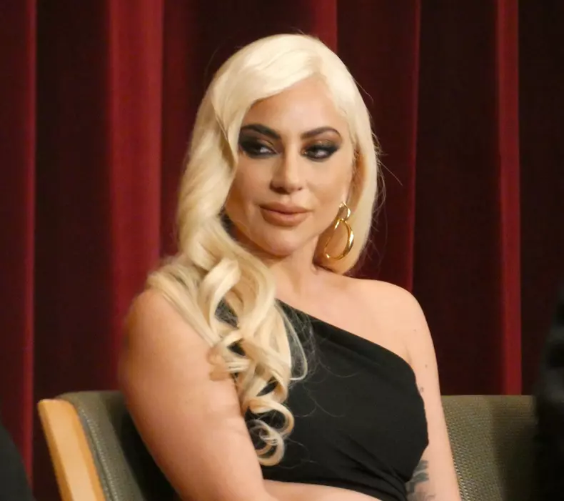 Lady Gaga Stuns Manhattan at Premiere of ''House of Gucci''