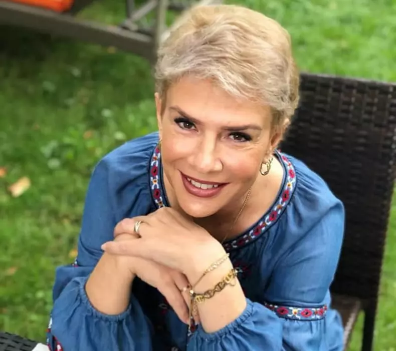 teo-trandafir-1024x908-1