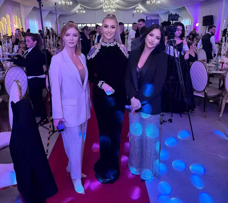 anamaria-prodan-izabela-alexa
