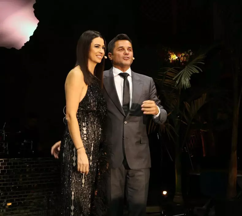 Premieră la Prima TV. Când începe „Primii câștigă”, emisiunea concurs prezentată de Cove și Diana Bart (2)