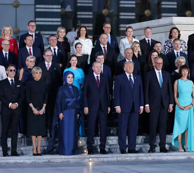 Nicușor Dan și Mirabela Grădinaru la dineul oficial (4)