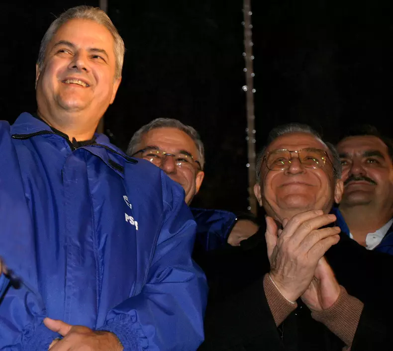 ADRIAN NASTASE - ION ILIESCU - EXIT POLL