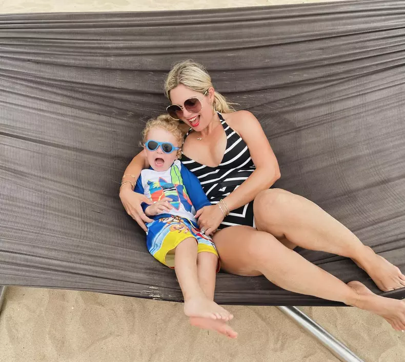 iasmina-hill-imagini-bebelus-nascut-o-luna-1