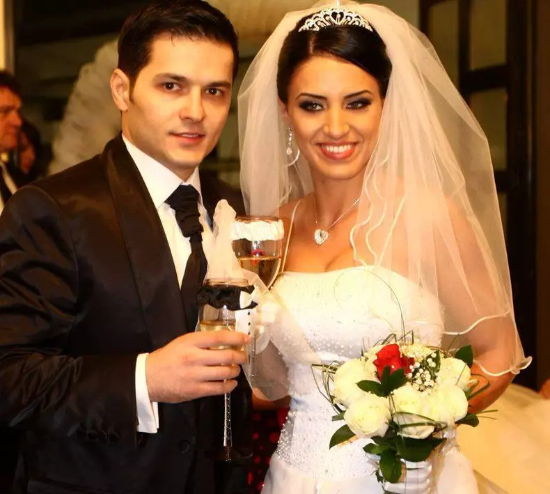 Cum arăta Adelina Pestrițu când a îmbrăcat prima oară rochia de mireasă (3)