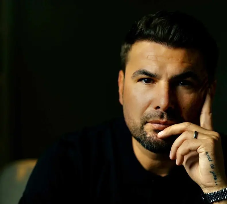 Adrian Mutu negociază în secret cu Antena 1 pentru Survivor 2027! "Briliantul" a fost surprins alături de Vladimir Dembinski, producătorul emisiunii: "S-au înțeles"