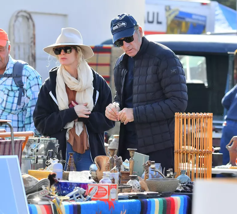 EXCLUSIVE: Michael Richards spends some time checking out many items at a flea market with his wife Beth Skipp