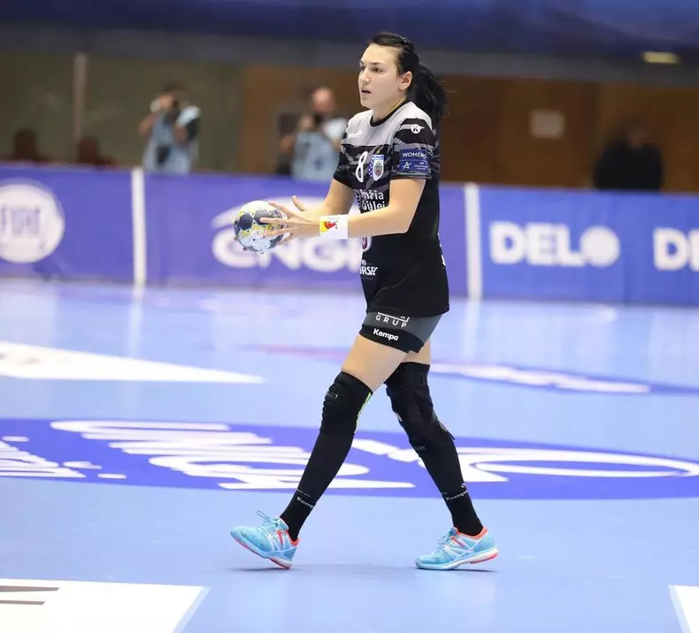 Cristina-Neagu-COVID-19-6
