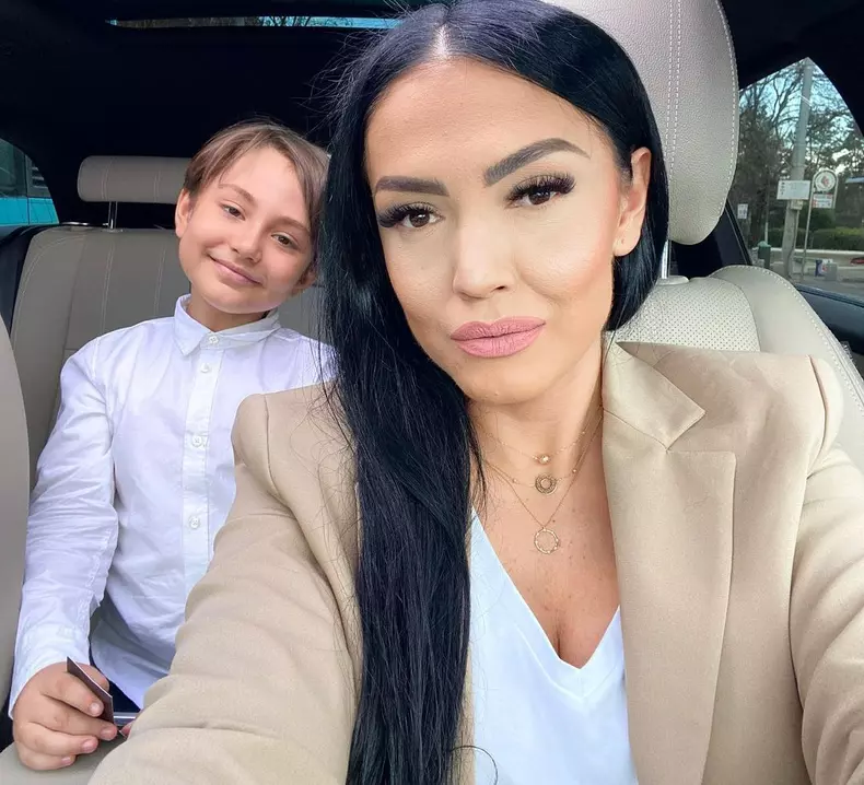 exclusiv-care-este-secretul-din-spatele-relatiei-stranse-pe-care-andreea-mantea-o-are-cu-fiul-ei-david-ce-au-stabilit-sa-faca-in-fiecare-saptamana-pierdem-aceasta-conectare-a-noastra-3-crop-1653492013