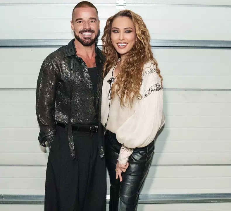 Iulia-Vantur-Ricky-Martin-1