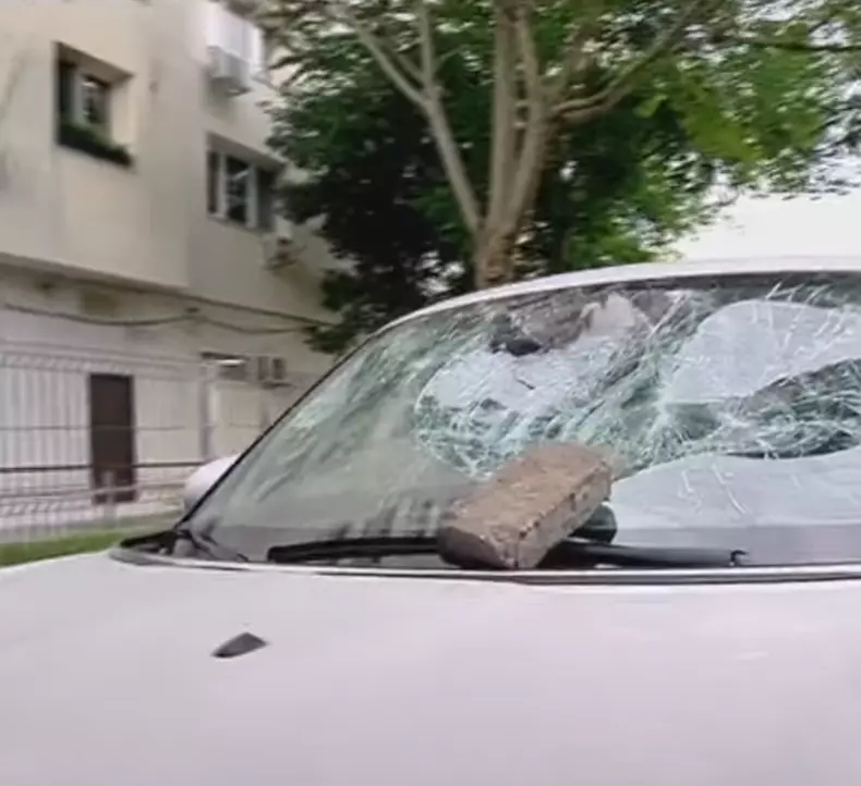 mașina mirela vaida spartă atacatoare