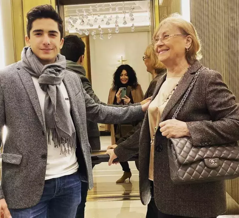 mama-mihaelei-radulescu-1