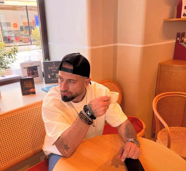 cristi insula iubirii