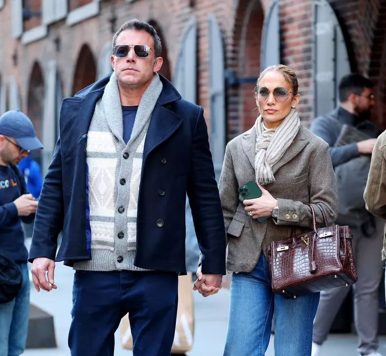 EXCLUSIVE: Jlo and Ben Affleck Step Out for Easter Lunch at Cecconi's in Brooklyn.