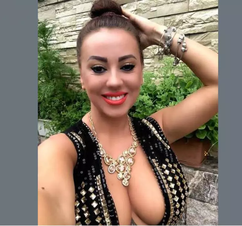 821300b7303123192c9954b18d5922b0